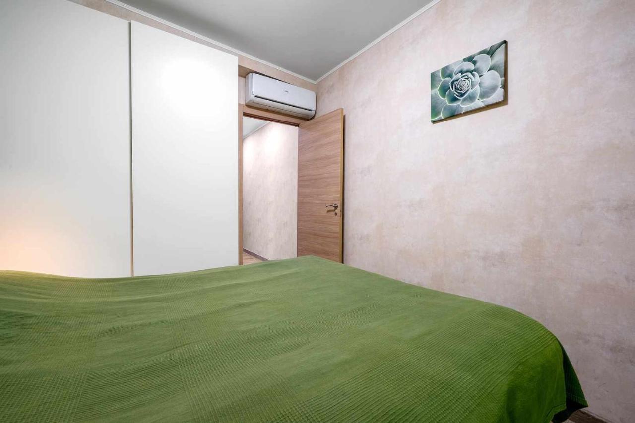Apartments Lilia Реус Номер фото