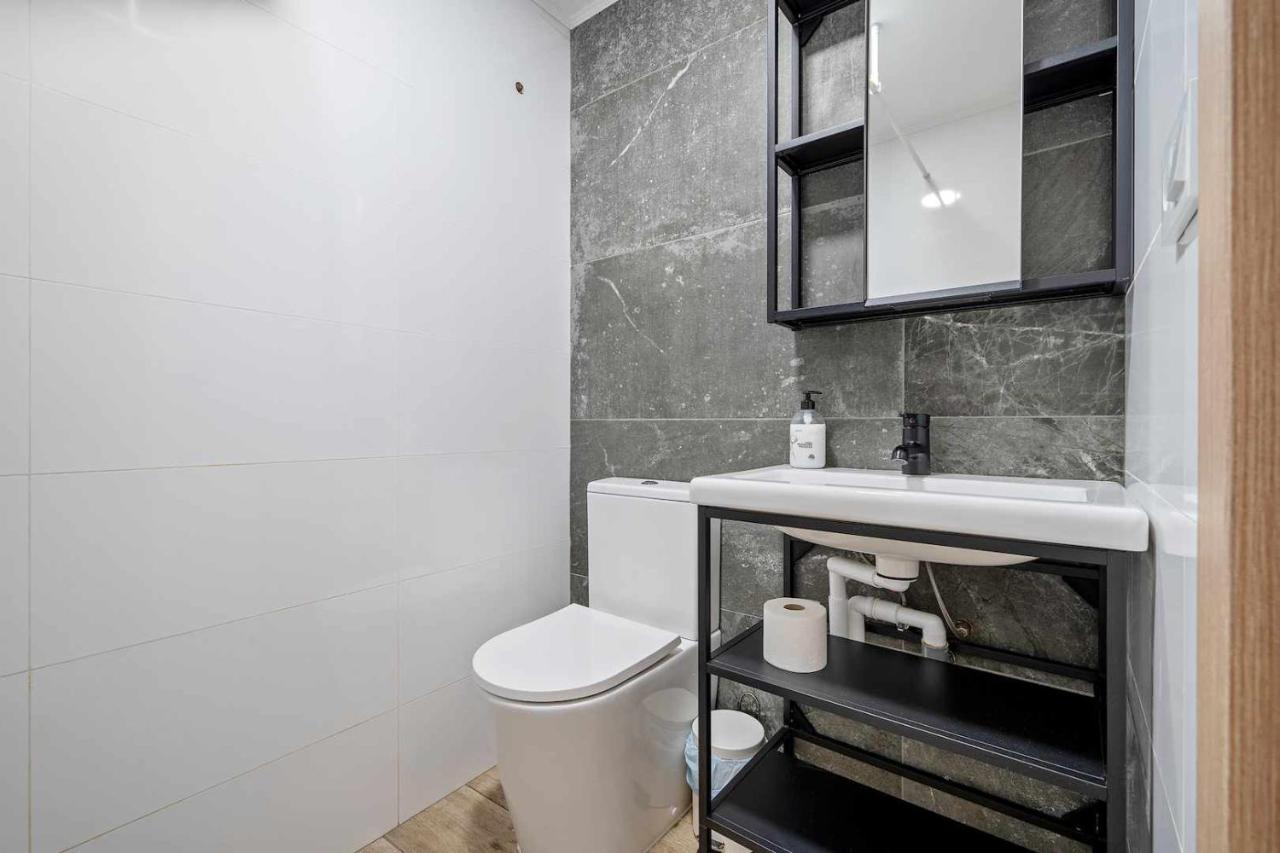Apartments Lilia Реус Номер фото